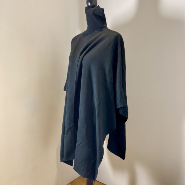 M.M. LAFLEUR - The Brady Shawl